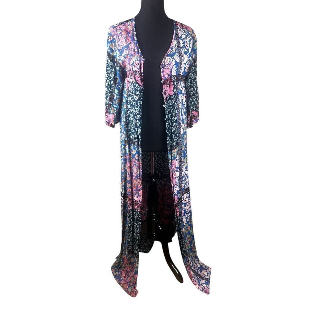 Hayden LA patchwork floral kimono duster 90’s vibes boho hippie floral